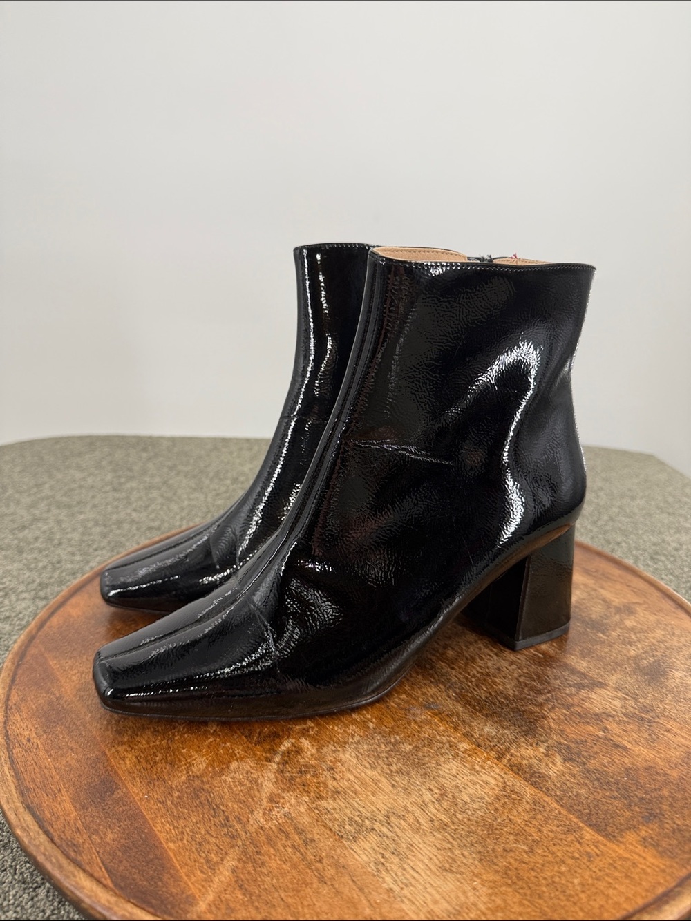 Journee Collection Boots Wm 10 WD Haylinn Black Patent Leather Block Heel Ankle